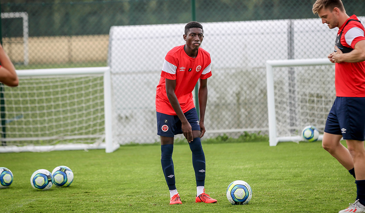 Fodé Doucouré, un nouvel atout défensif en Pro 2 ! | Stade de Reims